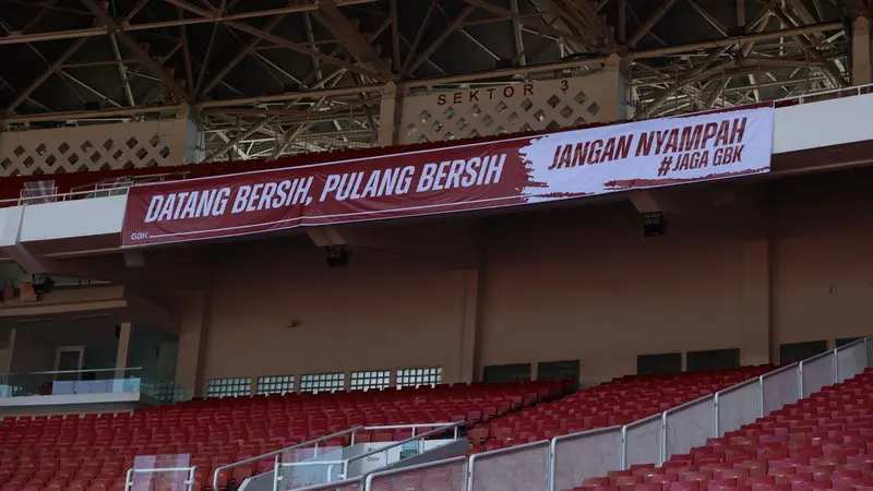 Spanduk Kampanye Jaga GBK di laga Indonesia vs Vietnam