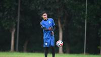 Perburuan Pemain PSIS Belum Berakhir, Kali Ini Kiper Andalan Persela Resmi Dibajak Mahesa Jenar