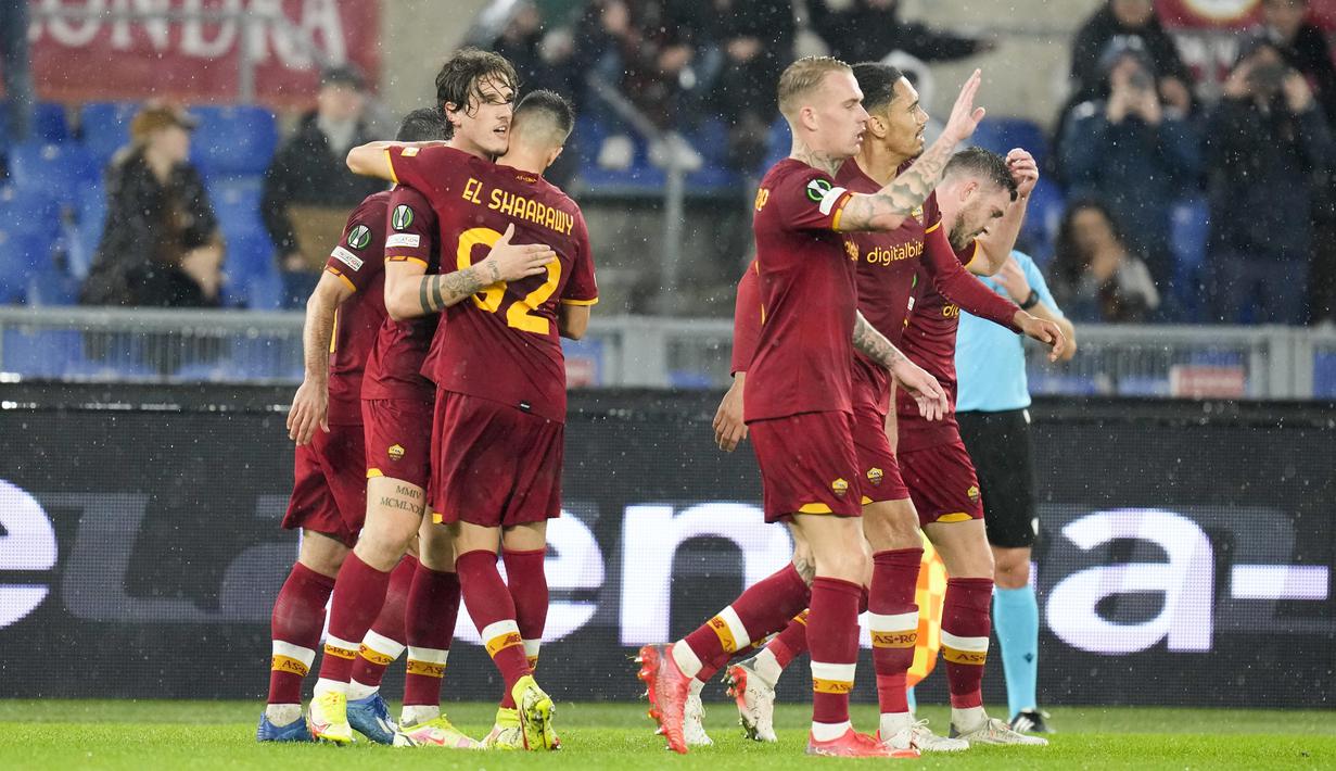 Kemenangan telak ini membuat Roma bertahan di peringkat kedua dalam klasemen sementara Grup C dengan koleksi 10 poin. Terpaut satu angka dari pimpinan saat ini, Bodo/Glimt, dengan satu pertandingan lagi yang harus dimainkan. (AP/Gregorio Borgia)