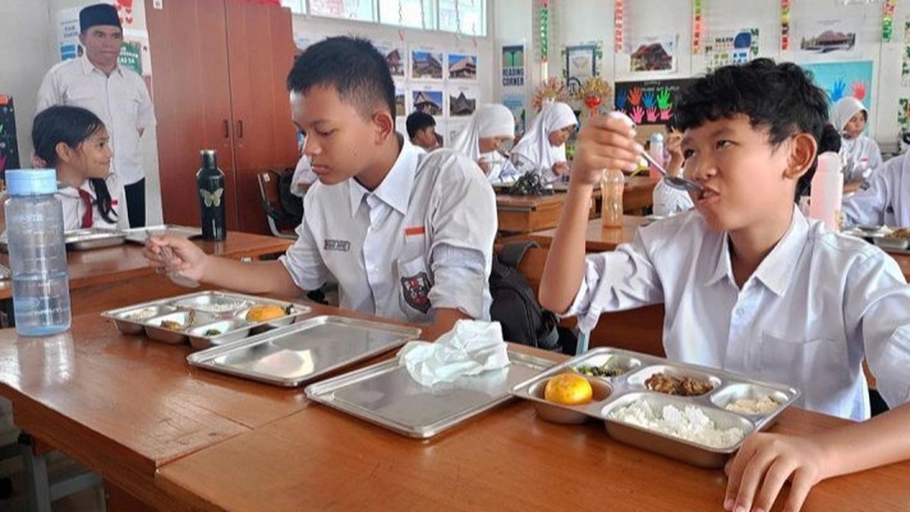 Istana Tegaskan Makan Bergizi Gratis Tak Pangkas Anggaran IKN, Tapi Akui Ada Refocusing