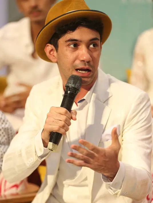 Reza Rahadian (Adrian Putra/Fimela.com)