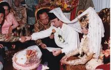 6 Potret Lawas Pernikahan Orang Tua Irish Bella yang Menikah Tahun 1994 di Cirebon yang Kini Jadi Kenangan Manis
