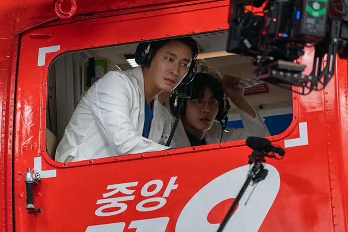 The Trauma Code Berhasil Menduduki Posisi Teratas Netflix Global, Kalahkan Squid Game 2