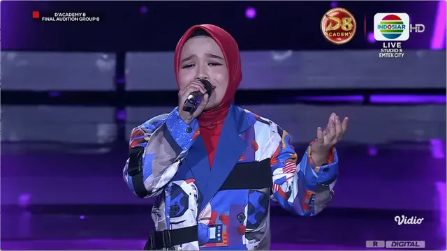 Zhifanna Pesisir Selatan Dangdut Academy 8