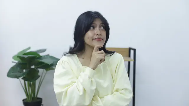 wanita desember dalam bersikap