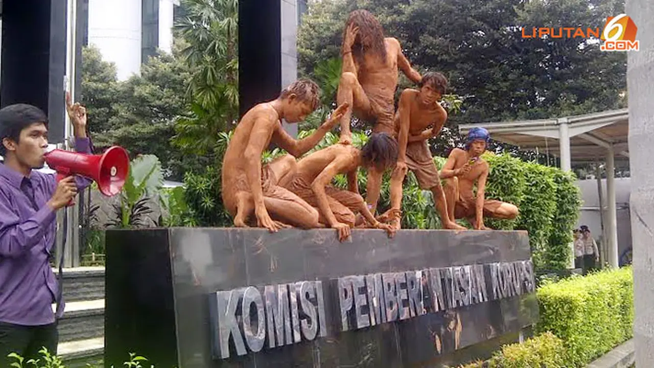 manusia-lumpur-131217b.jpg