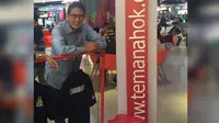 Berfoto di Stan TemanAhok, Sandiaga Uno Merapat ke Ahok?