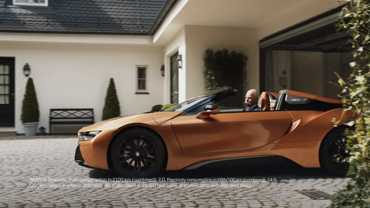 BMW Bikin Iklan Unik Sebagai Salam Perpisahan (Topspeed)
