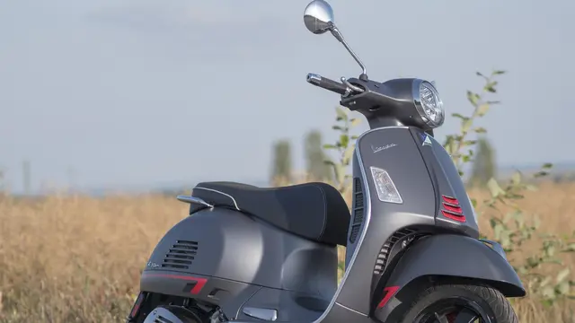 Vespa GTS