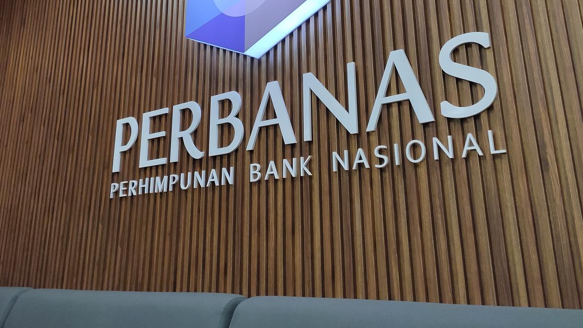 Ekonom Perbanas Ingatkan Pemerintah: Jangan Terlena Pertumbuhan Ekonomi 5,12%