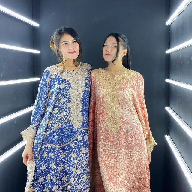 6 Potret Ade Bunga Niari Mantan Istri Pertama Andika Kangen Band dan