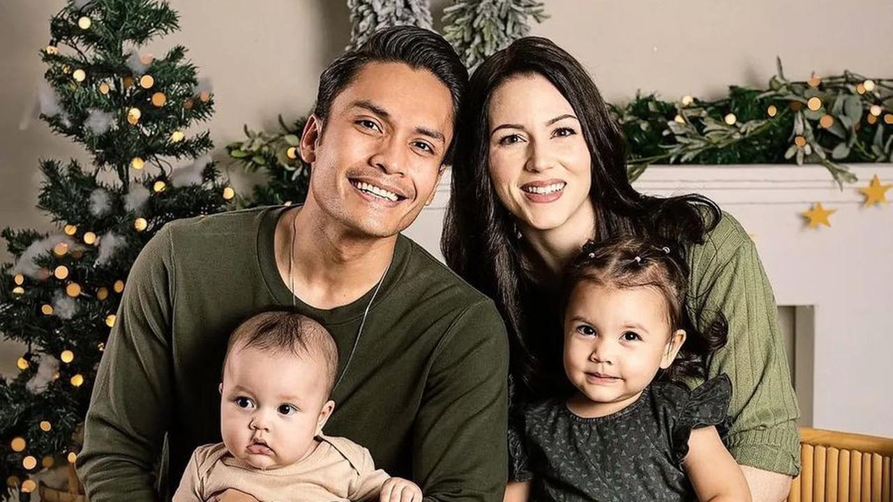 Namun, rencana Tuhan berbeda. Akhirnya, mereka diberkahi dengan kedua anak mereka, Blair Willow Pangalila yang lahir pada 24 Maret 2021, dan Asher Griffin Pangalila pada 21 Juni 2023.