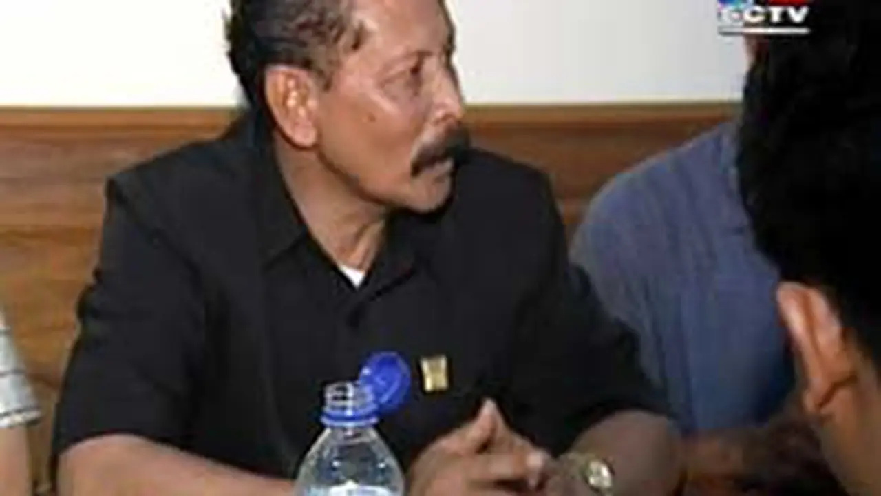 310303aDPRD_Padang.jpg