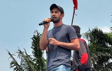 FOTO: Momen Reza Rahadian Turun ke Jalan Protes Revisi UU Pilkada, Orasi Keras "Ini Bukan Negara Milik Keluarga"