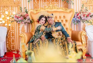 Viral Pernikahan Lansia 71 Tahun dengan Gadis 18 Tahun di Luwu. (istimewa)