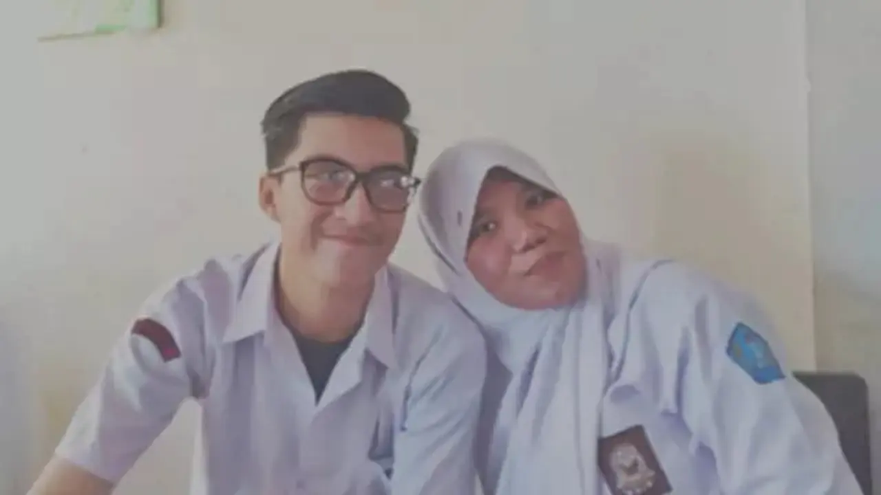 Ingat Pasangan Adit & Azhari yang Viral? Ini 6 Potret Terbaru Azhari yang Bikin Pangling