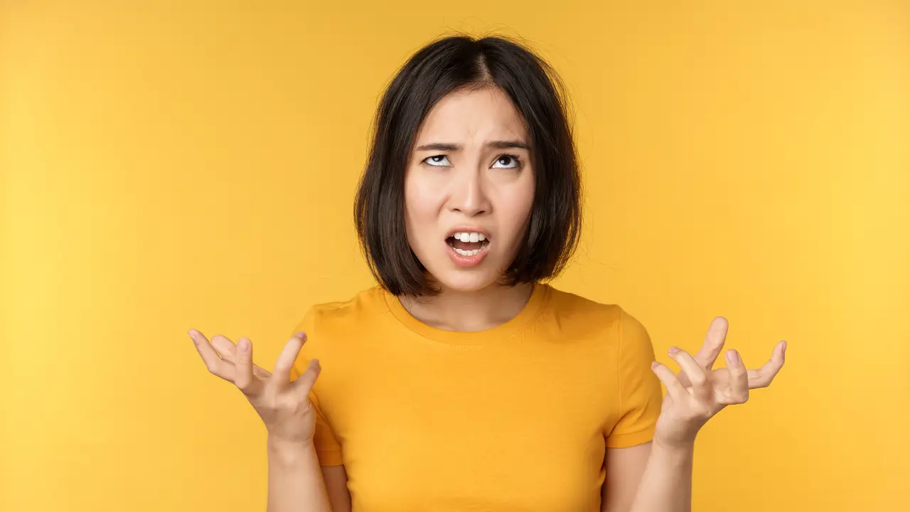 6 Tanda Kecerdasan Emosionalmu Sedang Menurun (photo by freepik.com)