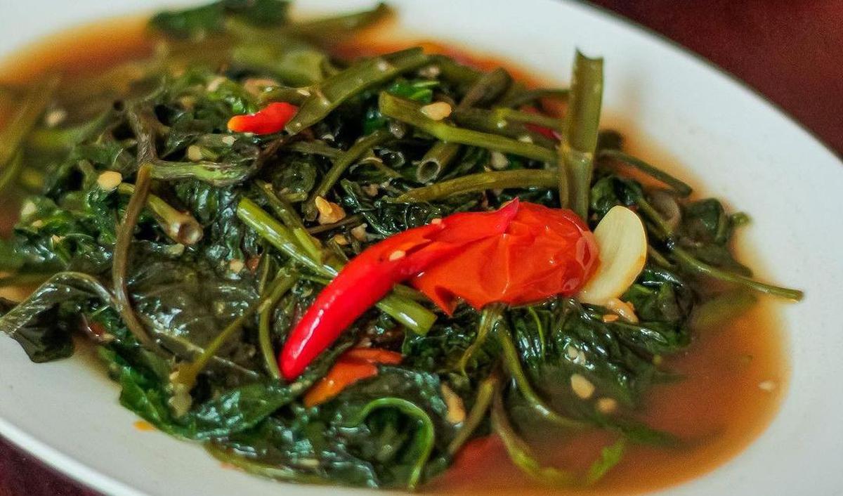 <b>Resep Sup Kangkung Kuah Kecap </b>