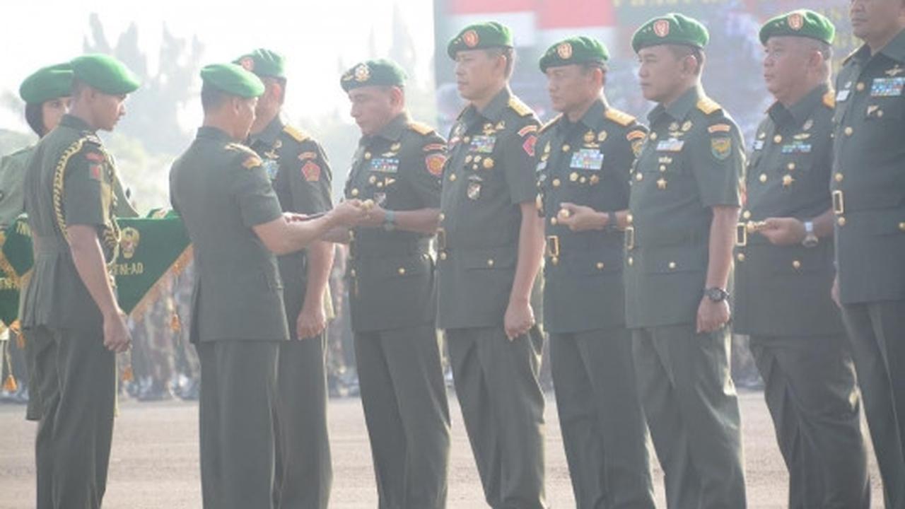 KASAD serahkan jabatan Panglima Kostrad di Cilodong