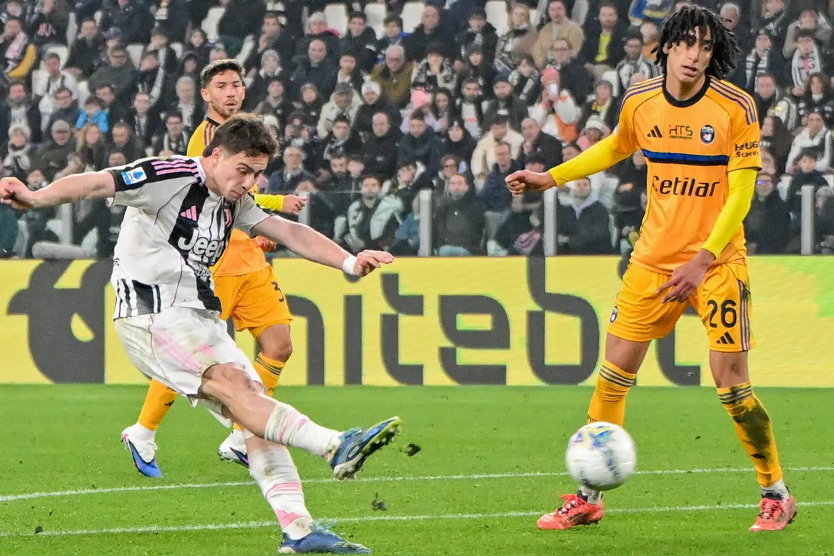 Pemain Juventus Kenan Yildiz mencetak gol pada laga Serie A/Liga Italia antara Juventus vs Pisa