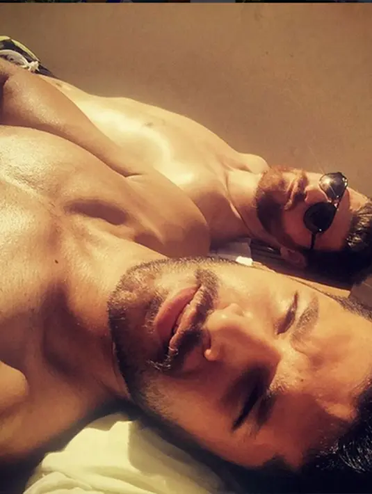 Kemarin (17/10), Emre baru saja mengunggah sebuah foto di jejaring Instagram pribadinya. (Via Instagram/@emre.kvlcm)