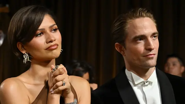 Zendaya Kejutkan Panggung Oscar 2026, Jam Tangan Rolex Blink-blink Kalah Populer dari Cincin Kawin
