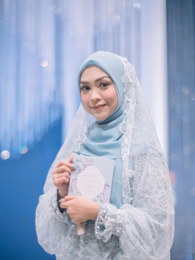 6 Potret Penampilan Ria Ricis dari Lamaran hingga Resepsi Pernikahan, Memesona