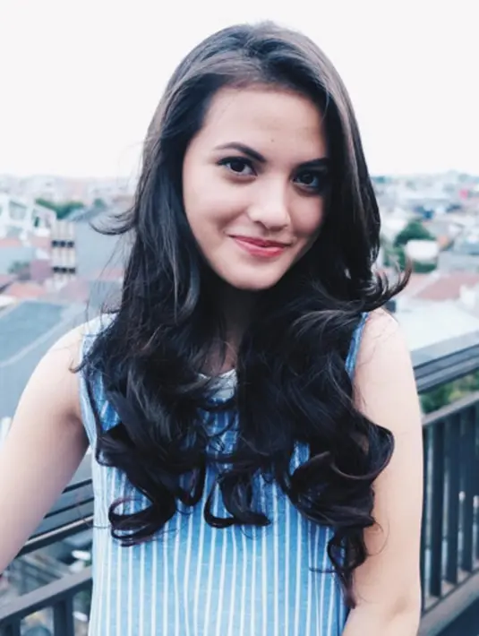  Marsha Aruan lahir 24 Oktober 1996, ia adalah pesinetron dan model asal Indonesia. (via instagram@aruanmarsha/Bintang.com)