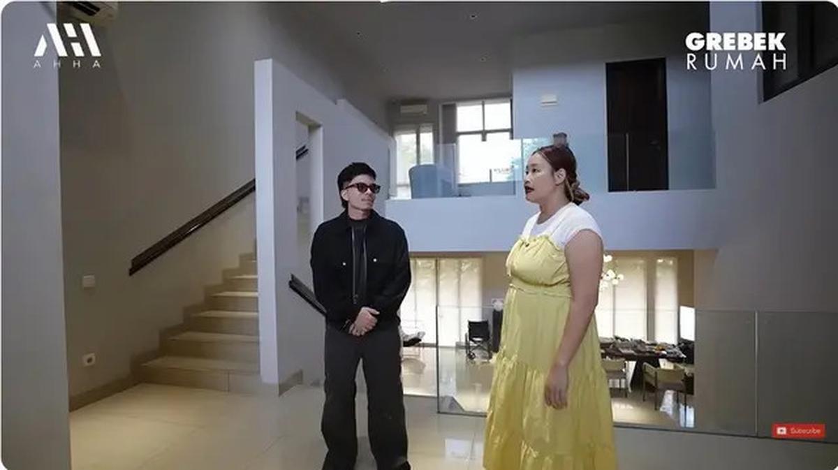 9 Potret Sudut Rumah Mewah Pinkan Mambo, Perlihatkan Dapur Bikin Donat Viral