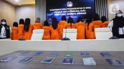 Para WNA tersebut diduga bekerja sebagai PSK salah satu tempat hiburan di kawasan Muara Karang, Jakarta Utara. (Liputan6.com/Angga Yuniar)