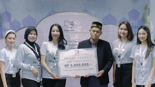 Miss Indonesia Banten 2022 Diva Andzani memanfaatkan Ramadhan sebagai momen untuk berbagi.