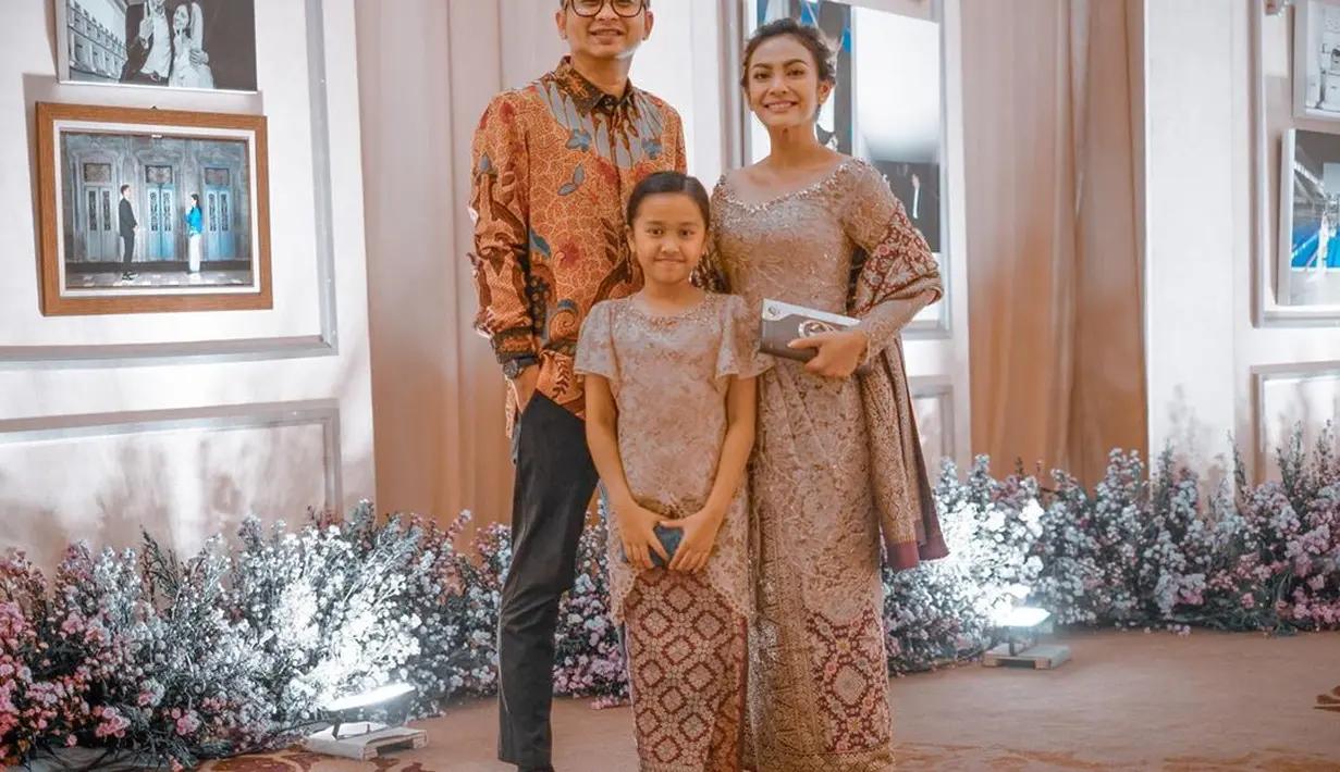 Masayu Anastasia dan Lembu (Foto; Instagram/masayuanastasia)