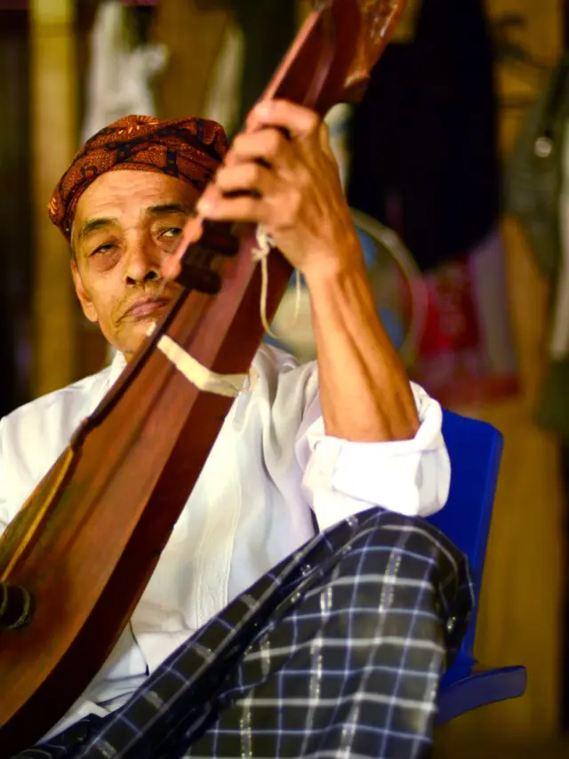 Maestro Seni Tradisi.