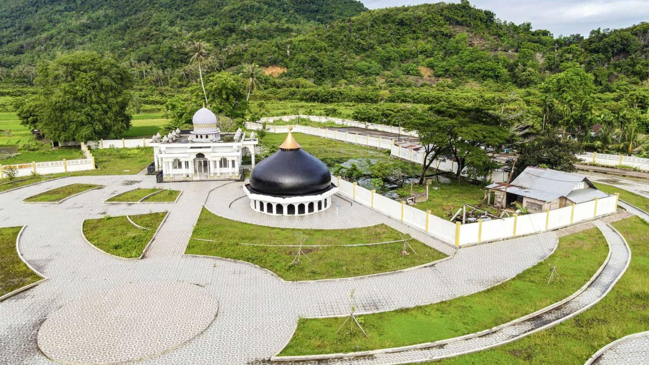 Kubah 80 ton terseret tsunami Aceh sejauh 2,5 km