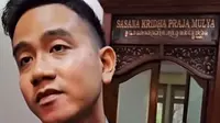 Pernyataan sikap Gibran Rakabuming terkait Ganjar Pranowo dan Gubernur Bali Wayan Koster yang menolak keikutsertaan Israel di putaran Piala Dunia U-20. (Foto: Dok. YouTube Berita Surakarta)