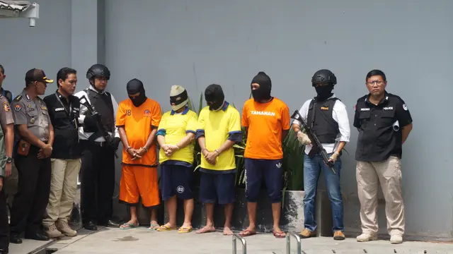 Melongok Bungker Tempat Peracikan Miras Oplosan Maut di Cicalengka