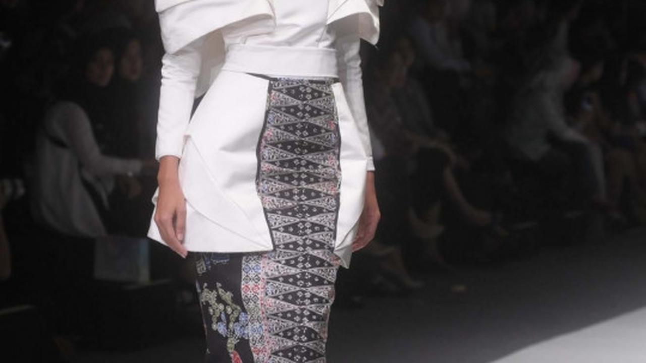 Keanggunan busana muslim cantik karya desainer ternama di JFW 2016