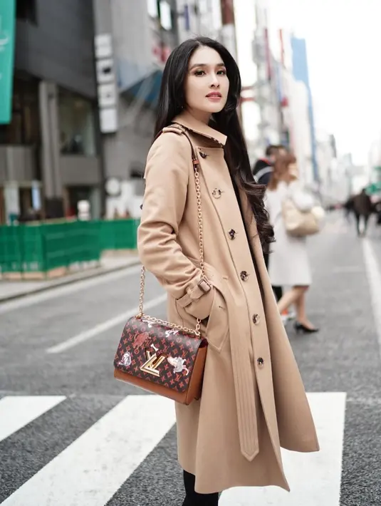 (Instagram/sandradewi88)