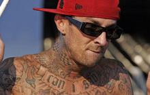 Drummer Blink 182 masih takut naik pesawat