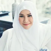 FIMELA BEAUTY - Zaskia Adya Mecca
