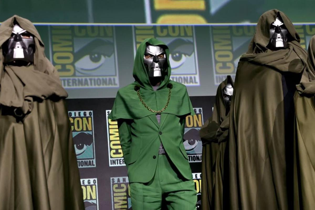 Russo Brothers Sebut Robert Downey Jr Mendalami Karakter Doctor Doom untuk 'AVENGERS: DOOMSDAY'