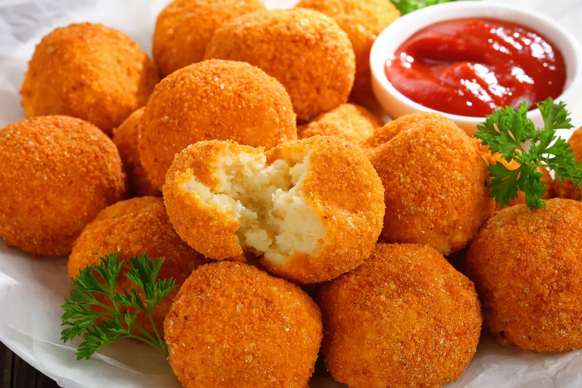 Resep Bola-Bola Keju Goreng 3 Bahan