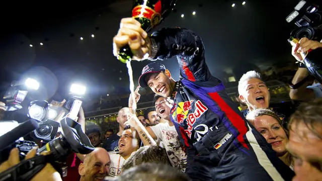 vettel-131221c.jpg