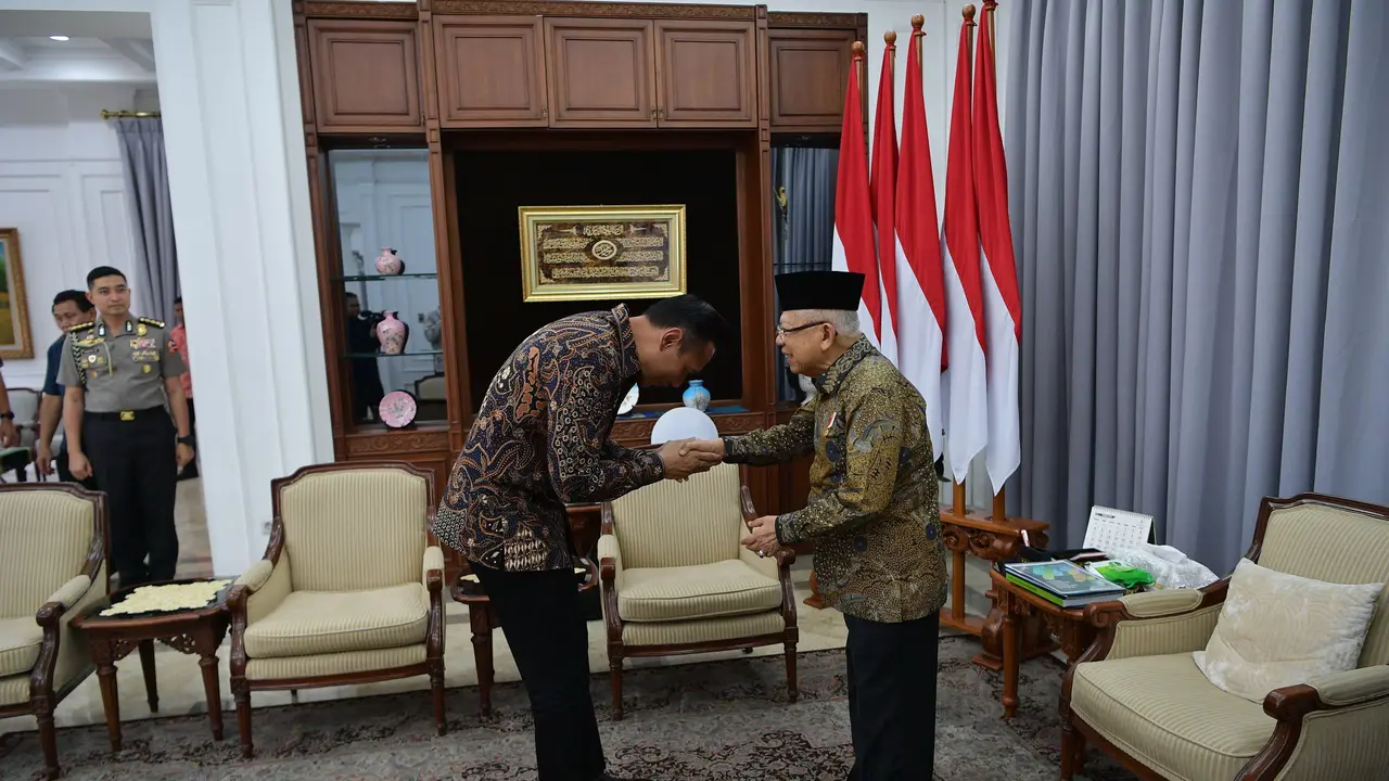 Menteri Agraria dan Tata Ruang/Kepala Badan Pertanahan Nasional (ATR/BPN) Agus Harimurti Yudhoyono (AHY) menemui Wakil Presiden (Wapres) Ma'ruf Amin di rumah dinasnya, Jalan Diponegoro Nomor 2, Jakarta Pusat, Sabtu (24/2/2024).