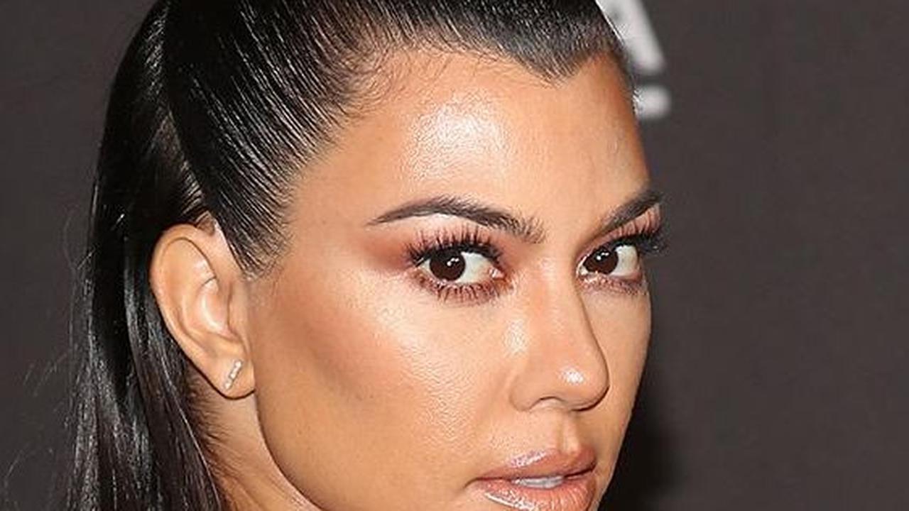 3. Kourtney Kardashian - 65 juta USD/Rp997 miliar