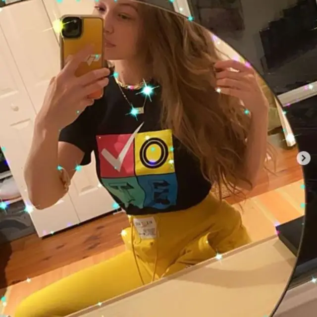 Gigi Hadid Pamer Perut Rata Setelah Sebulan Melahirkan
