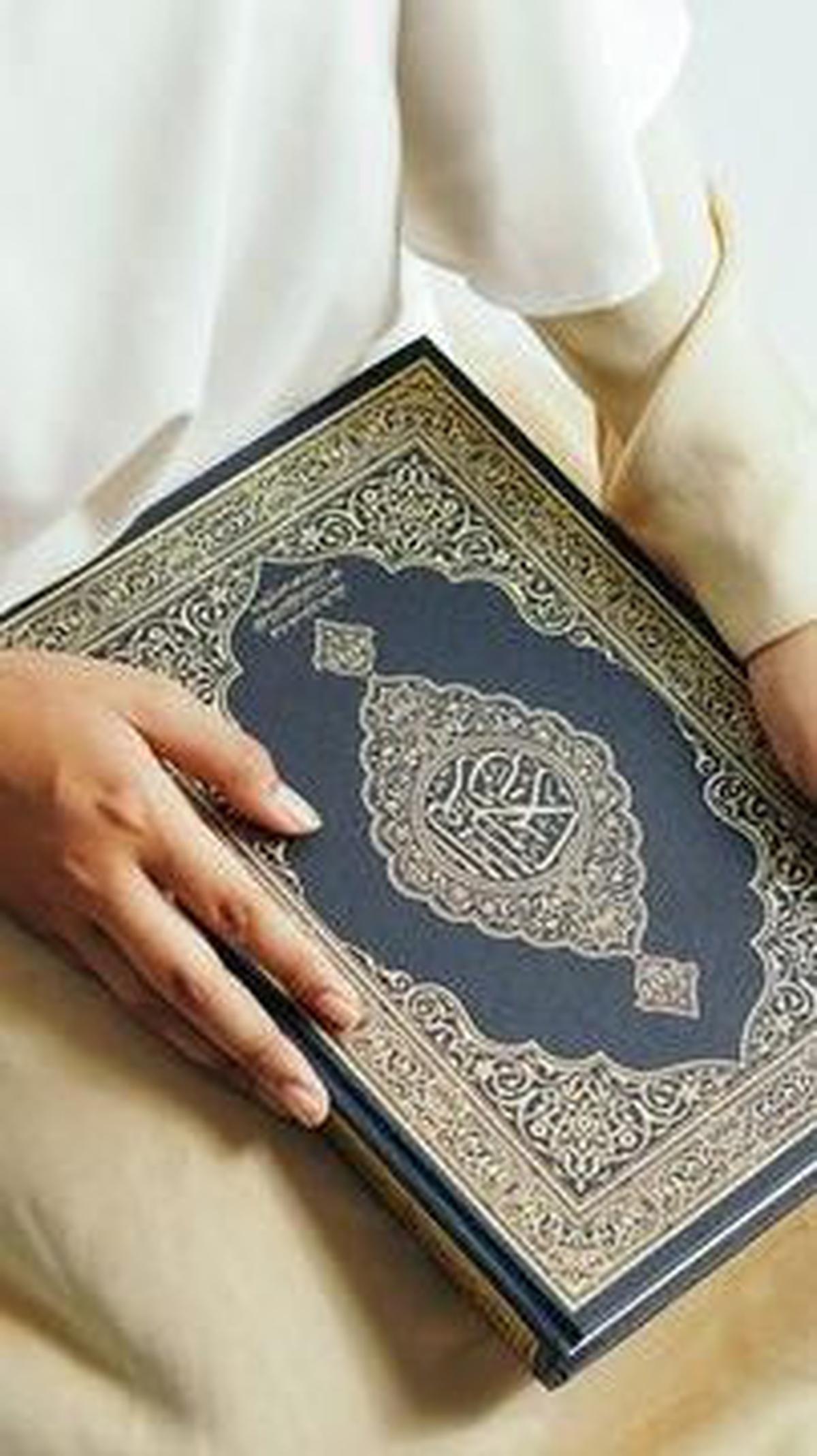 Tata Cara Mengamalkan Sholawat Syajarotun Nuqud<br>