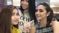 Baru-baru ini dalam akun instagram Nabila, tampak foto kebersamaan Nabila dengan Ayu Ting Ting dalam satu kesempatan. 