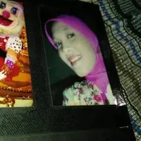 Mutmainah diduga memutilasi anak kandungnya yang berusia 1 tahun dan melukai anak pertamanya di kontrakannya di Cengkareng, Jakarta Barat.