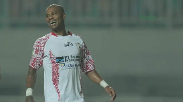 Persipura Jayapura, Hilton Moreira, Bola.com